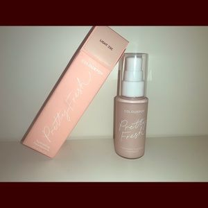 (Light 33C colourpop foundation “pretty fresh”